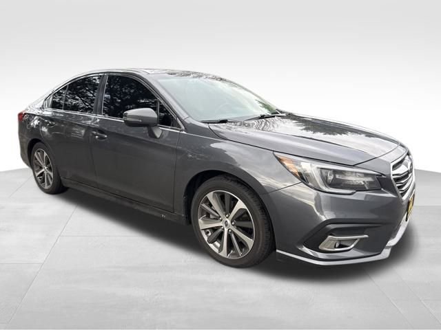 2018 Subaru Legacy Limited's photo