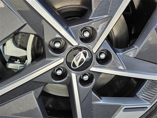 2026 Hyundai Tucson SEL photo 18