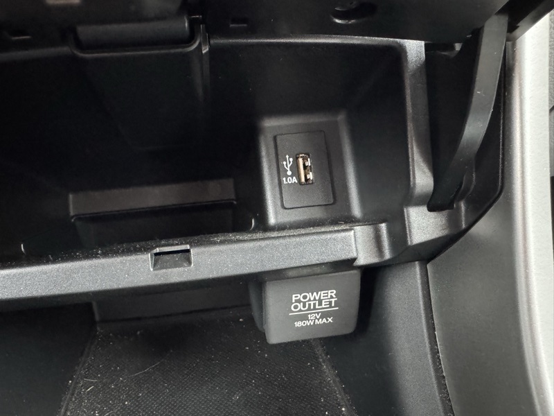 2017 Honda Accord LX photo 17
