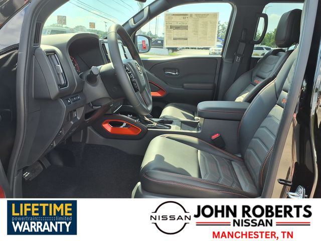 2025 Nissan Frontier PRO-4X photo 3