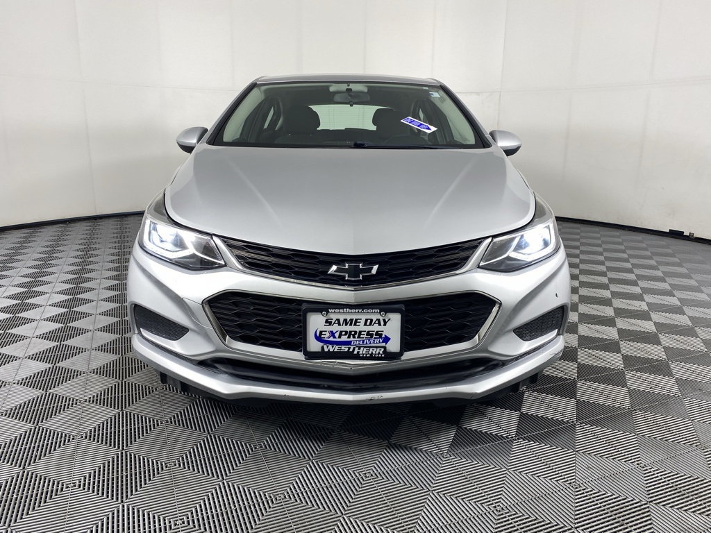 2018 Chevrolet Cruze LT photo 4