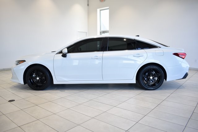 2020 Toyota Avalon Hybrid Limited photo 5