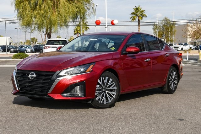 2025 Nissan Altima 2.5 SV photo 3