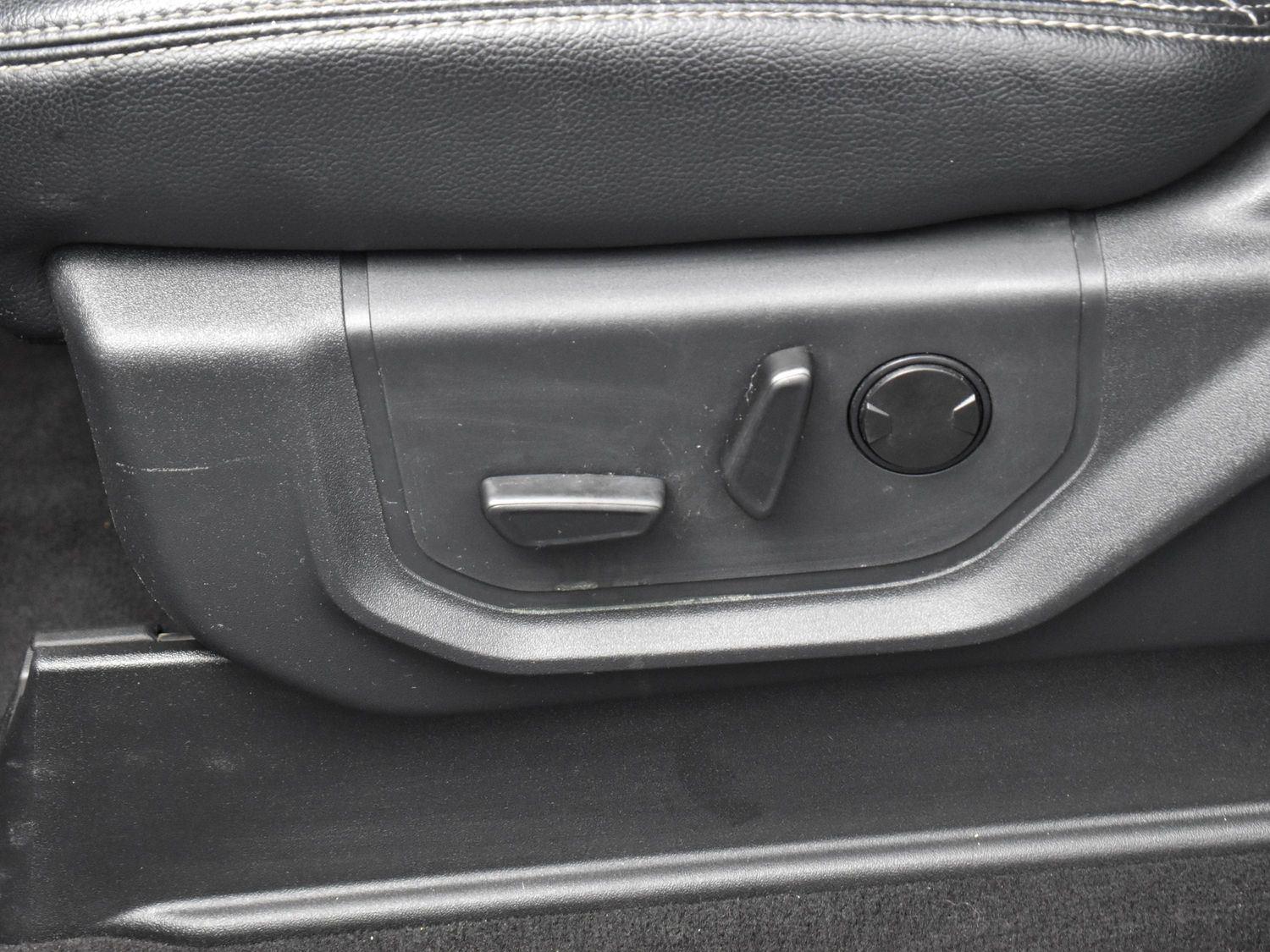2022 Ford F-450 Lariat photo 13