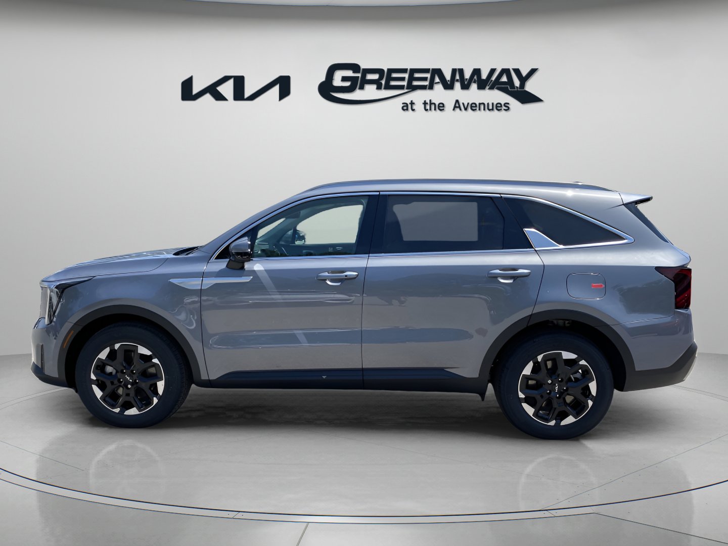 2025 Kia Sorento S photo 2