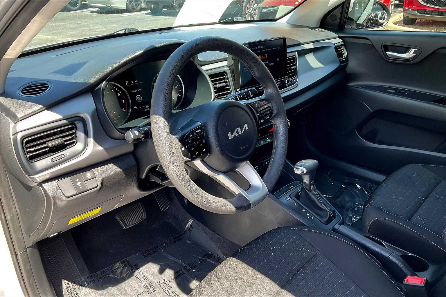 2023 Kia Rio S photo 13