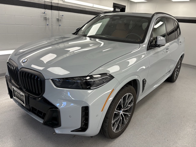 2024 BMW X5 40i's photo