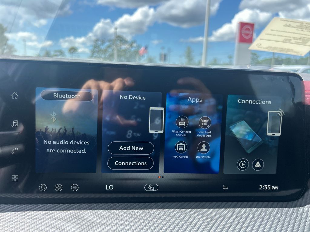 2026 Nissan Kicks SR photo 29