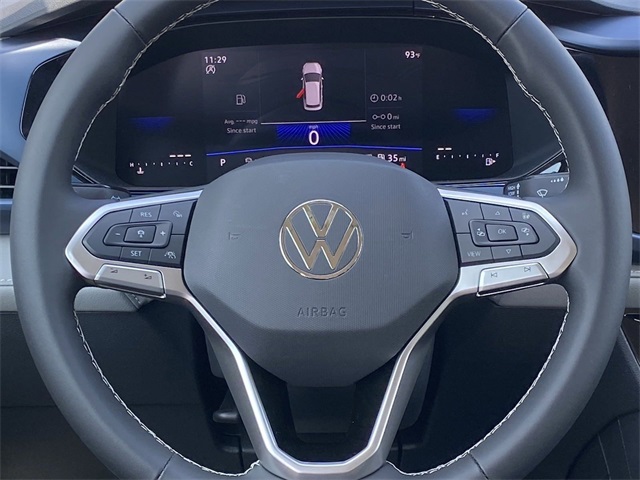2024 Volkswagen Taos SE photo 10
