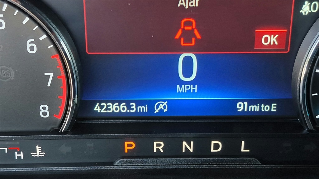 2024 Ford Explorer XLT photo 16
