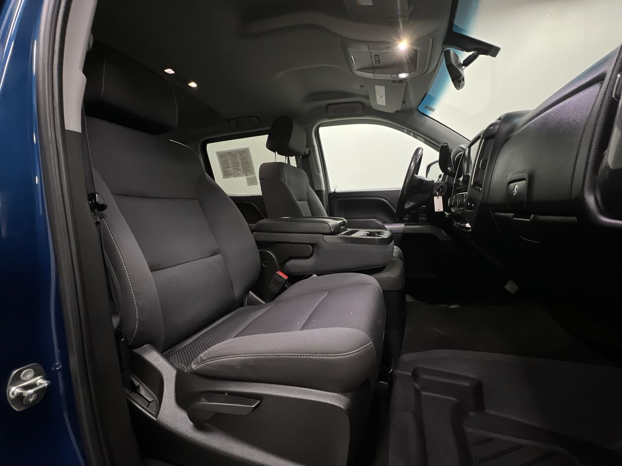 2018 Chevrolet Silverado 1500 LT photo 23