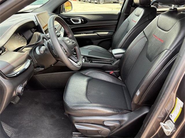 2024 Jeep Compass Trailhawk photo 10
