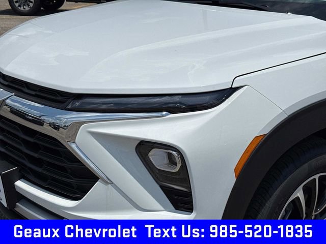 2025 Chevrolet Trailblazer LT photo 2