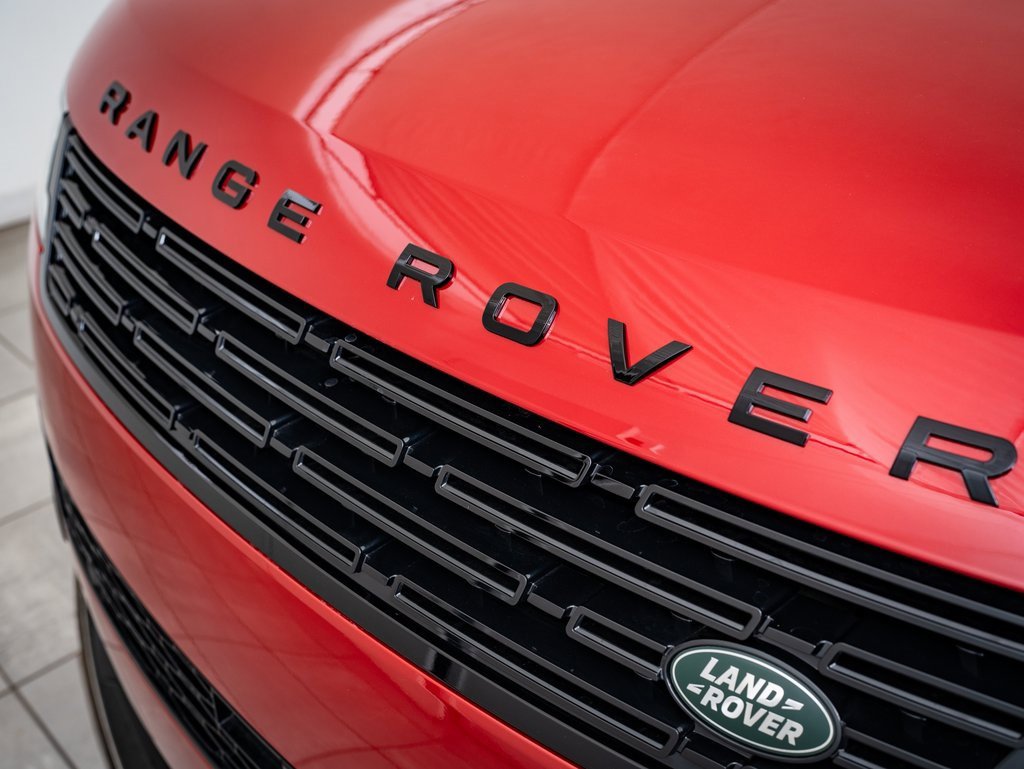 2025 Land Rover Range Rover Sport SE photo 3