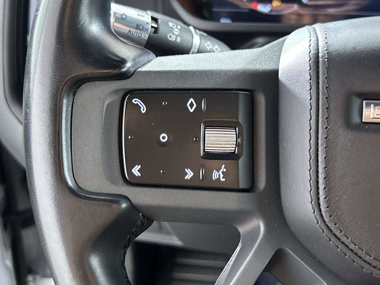 2021 Land Rover Defender 110 photo 12