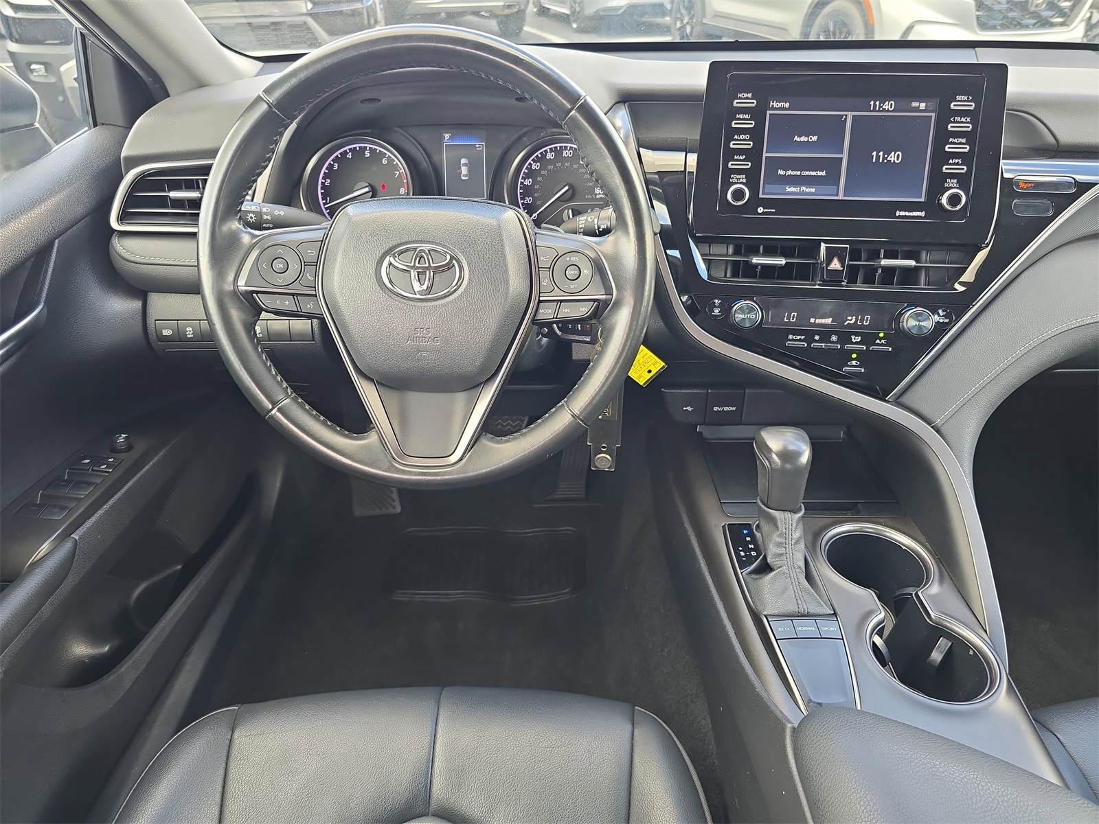 2023 Toyota Camry SE photo 11