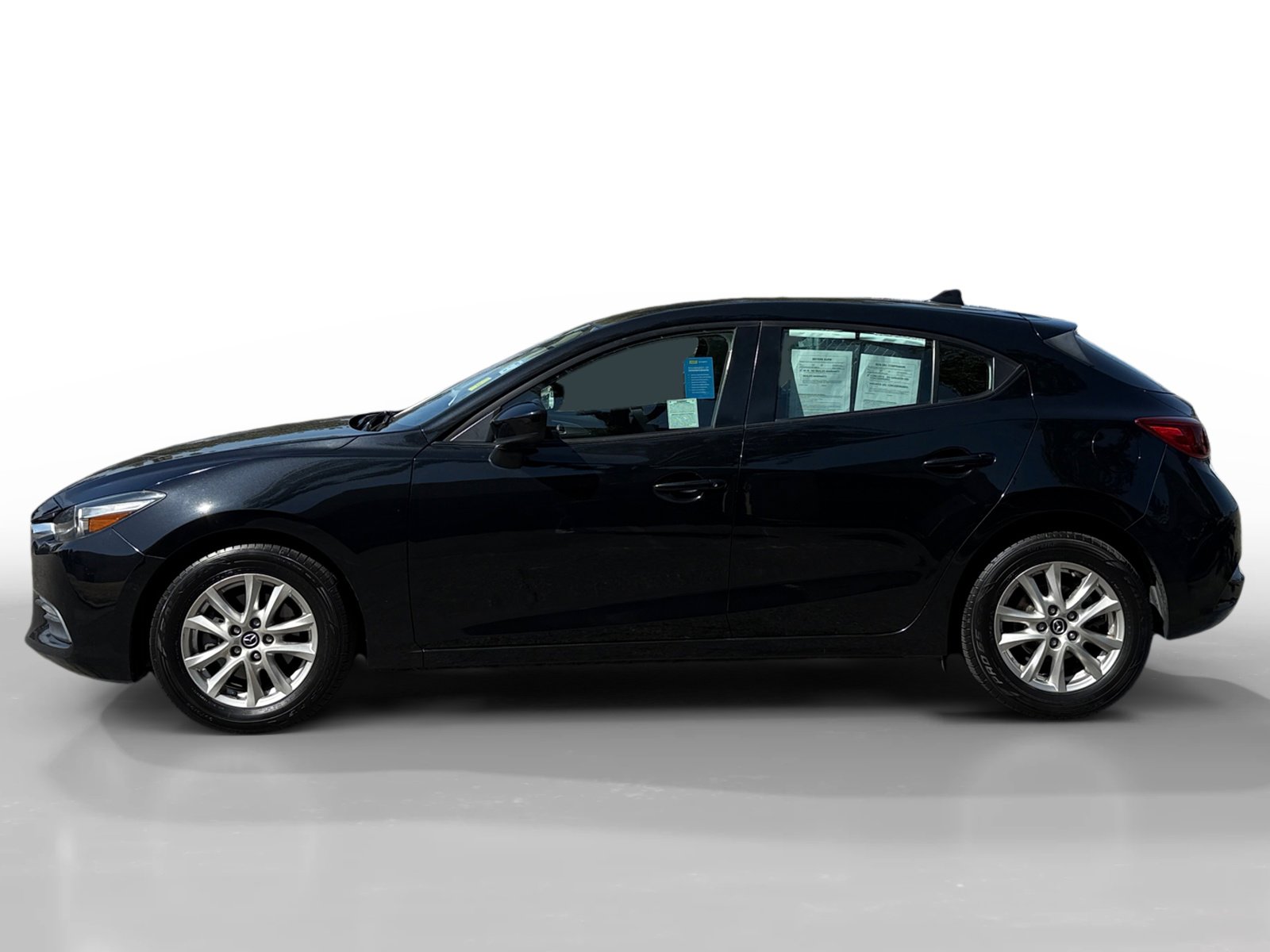 2017 Mazda Mazda3 Sport photo 2