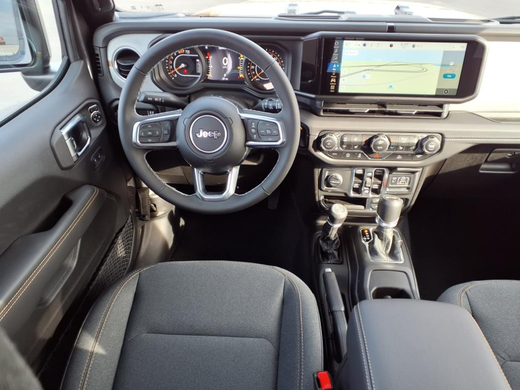 2025 Jeep Wrangler Sahara photo 3