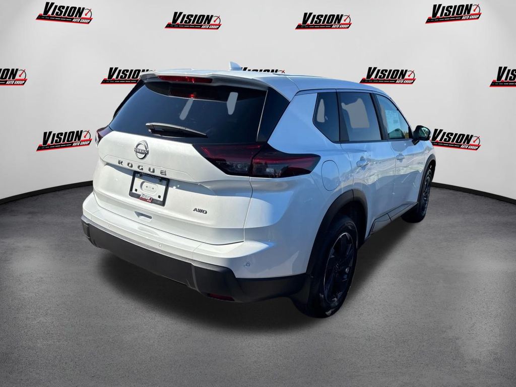 2026 Nissan Rogue SV photo 3