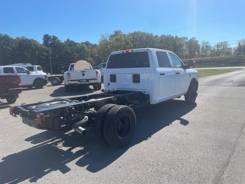 2026 Ram 3500 Tradesman photo 3