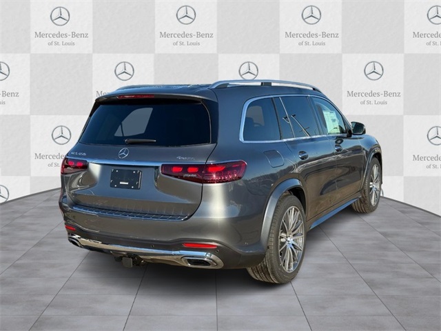 2025 Mercedes Benz GLS 450 photo 3