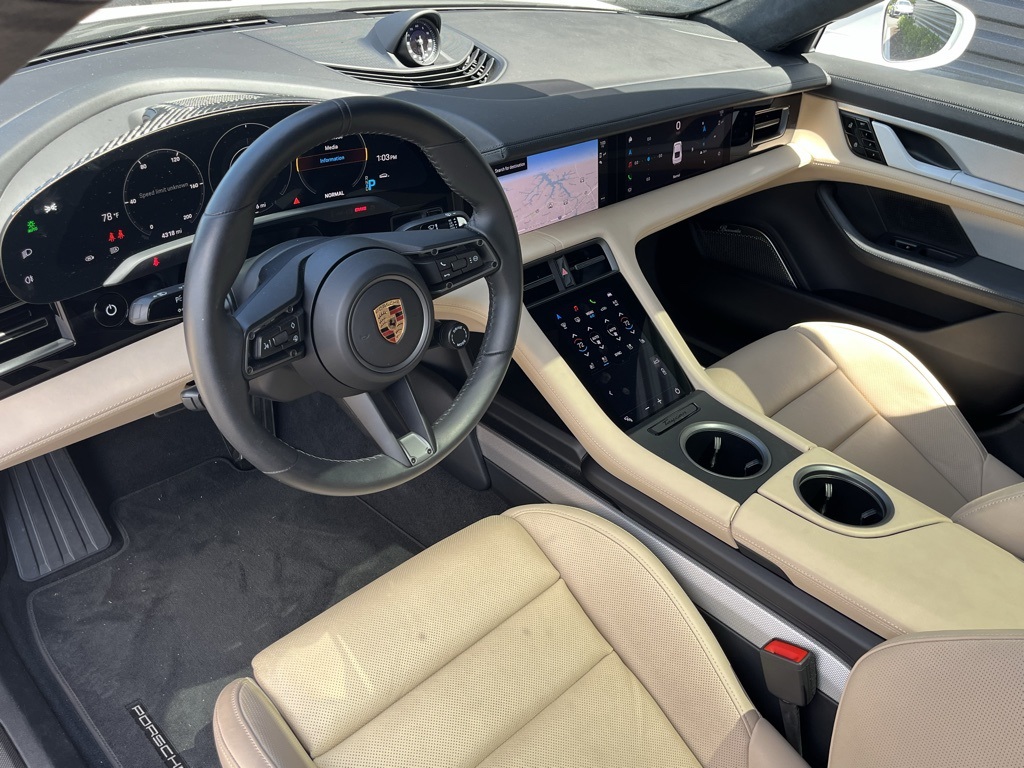 2020 Porsche Taycan Turbo S photo 4