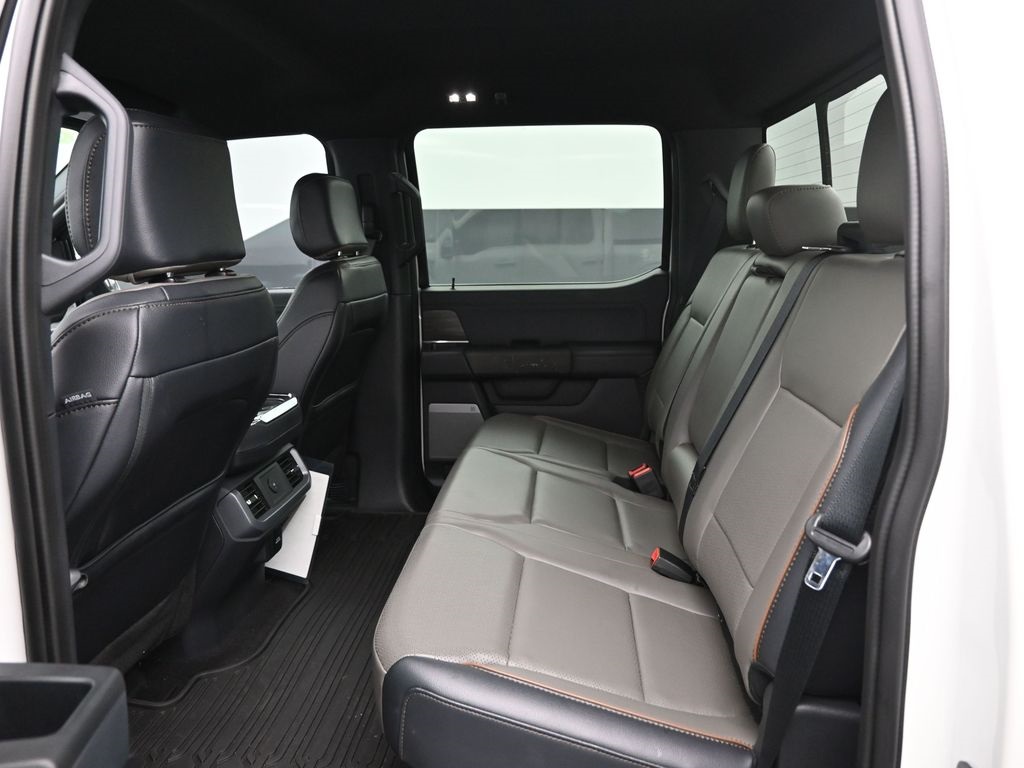 2025 Ford F-150 Lariat photo 26