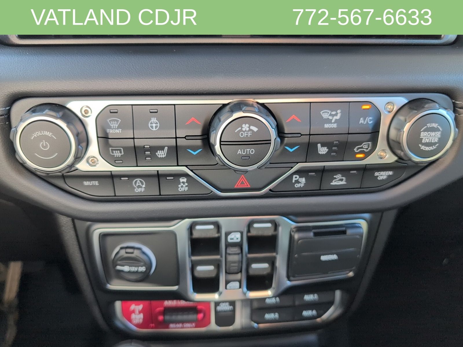 2025 Jeep Gladiator Mojave photo 21