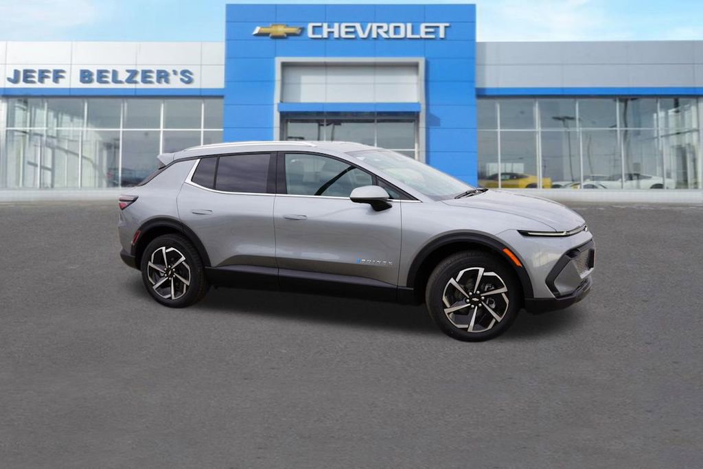 2026 Chevrolet Equinox EV 1LT photo 2