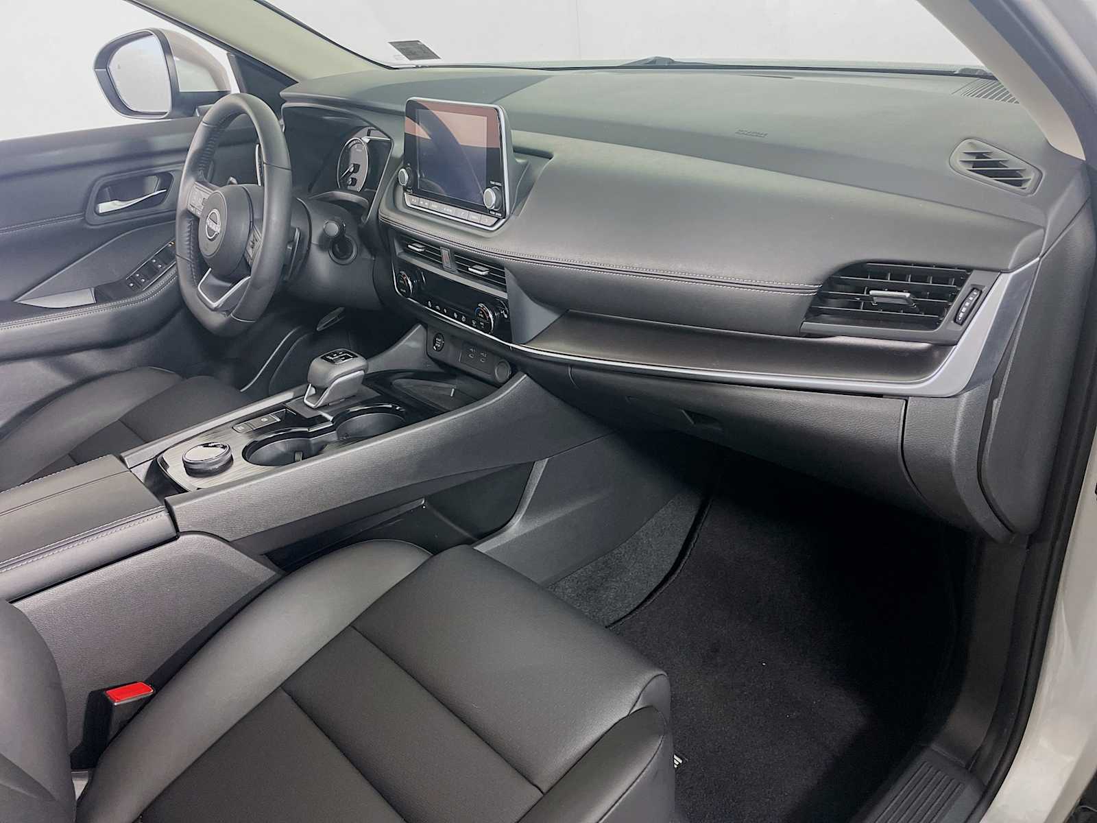 2024 Nissan Rogue SV photo 27