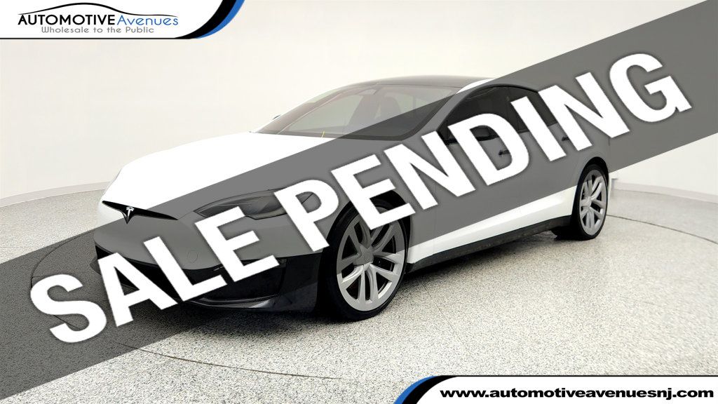 2022 Tesla Model S Long Range's photo