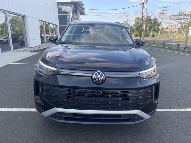 2025 Volkswagen Tiguan S photo 2