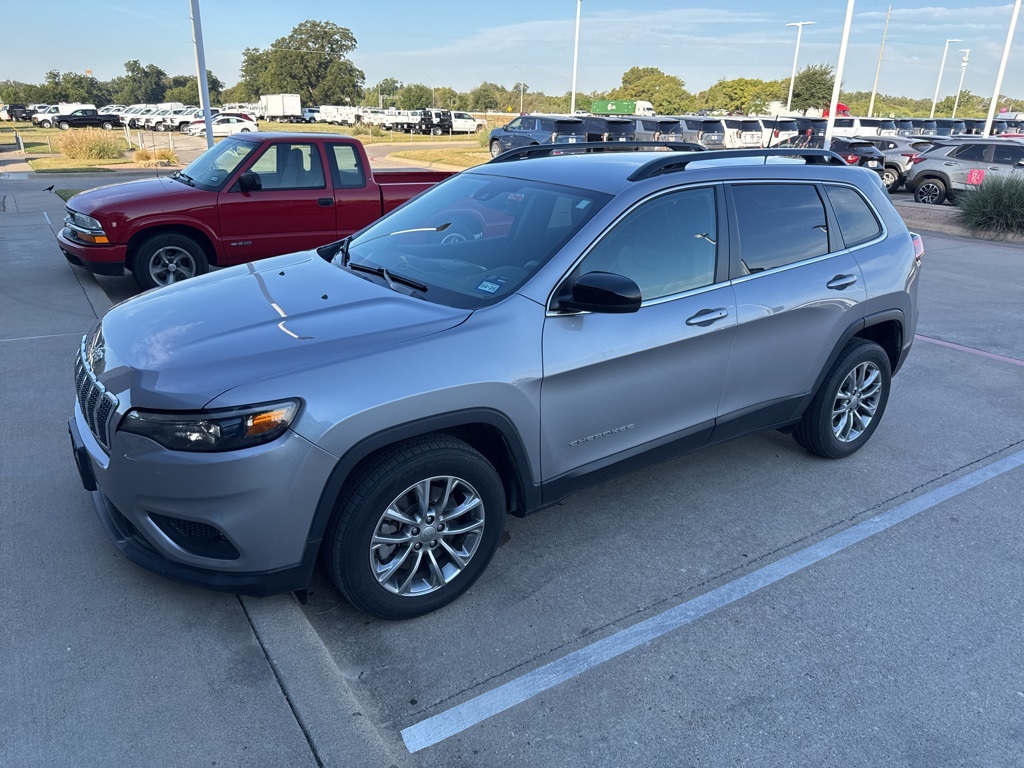 2022 Jeep Cherokee Latitude Lux photo 3