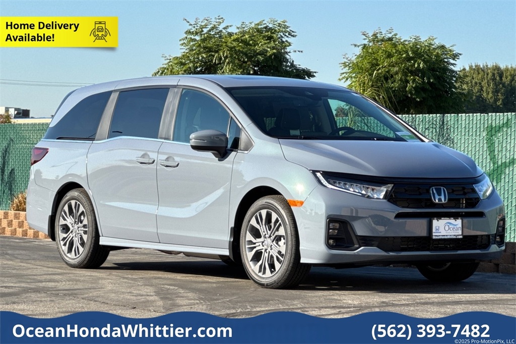 2026 Honda Odyssey Touring's photo
