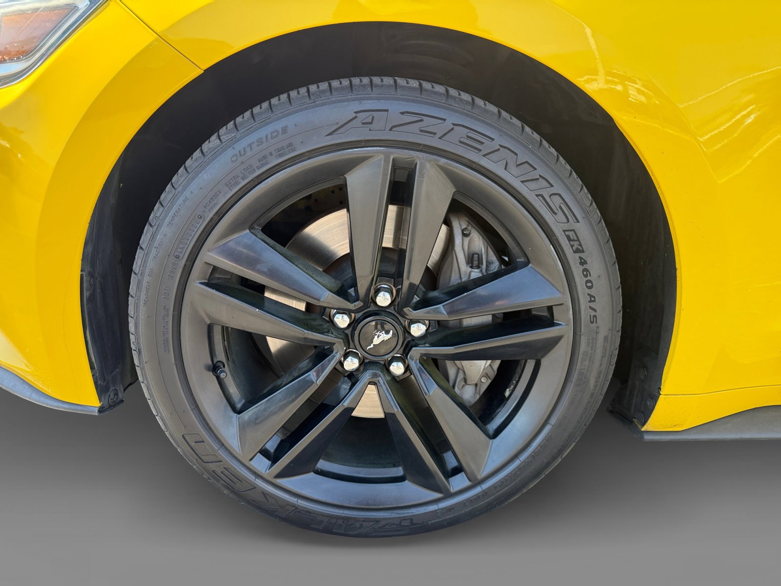 2016 Ford Mustang EcoBoost photo 9