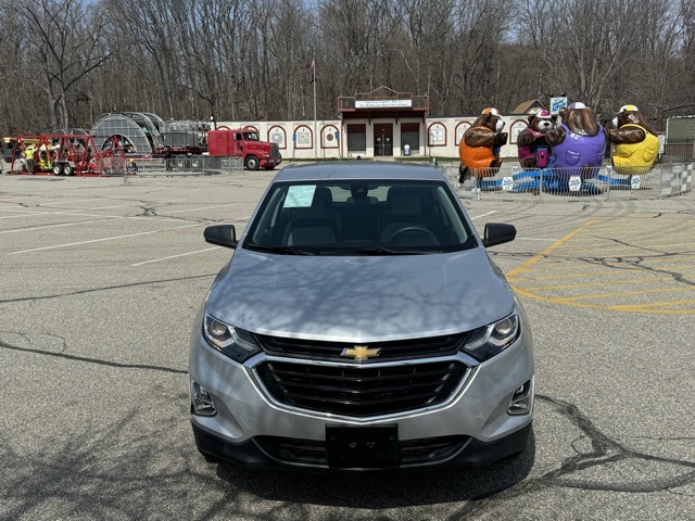 2021 Chevrolet Equinox LS photo 2