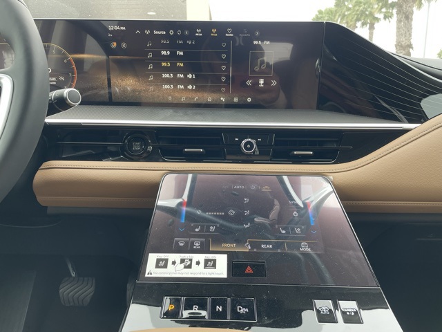 2025 Infiniti QX80 Luxe photo 17