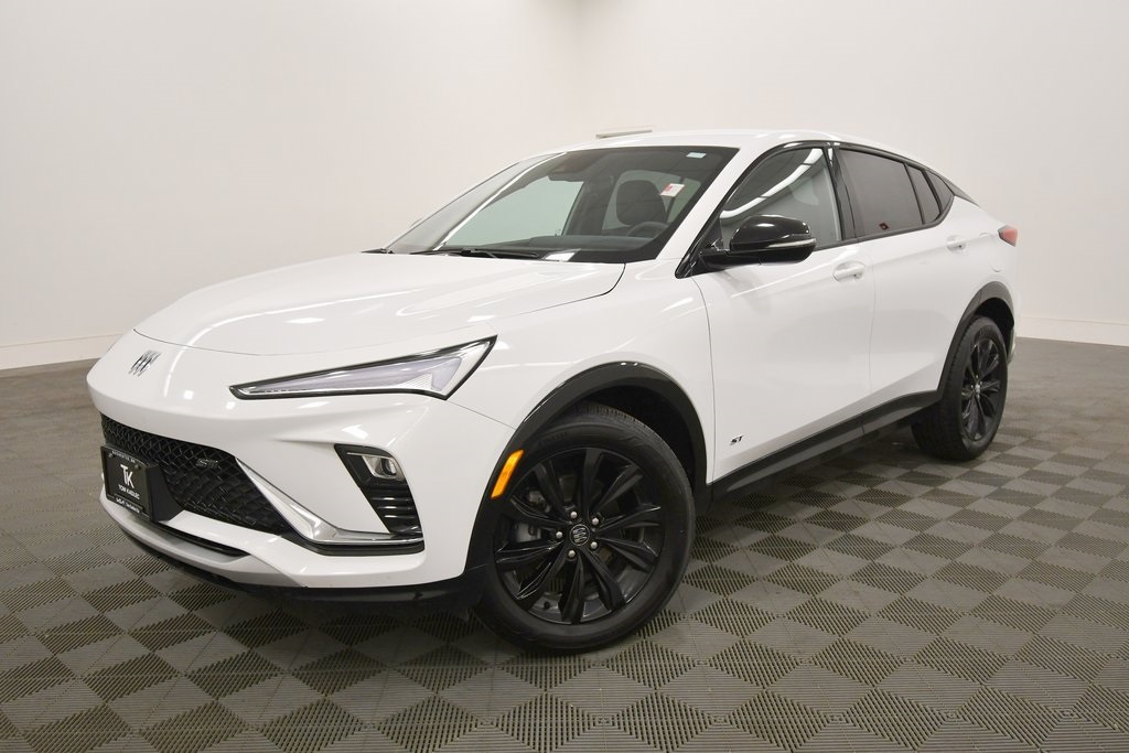 Used 2025 Buick Envista Sport Touring with VIN KL47LBEP0SB085365 for sale in Rochester, Minnesota