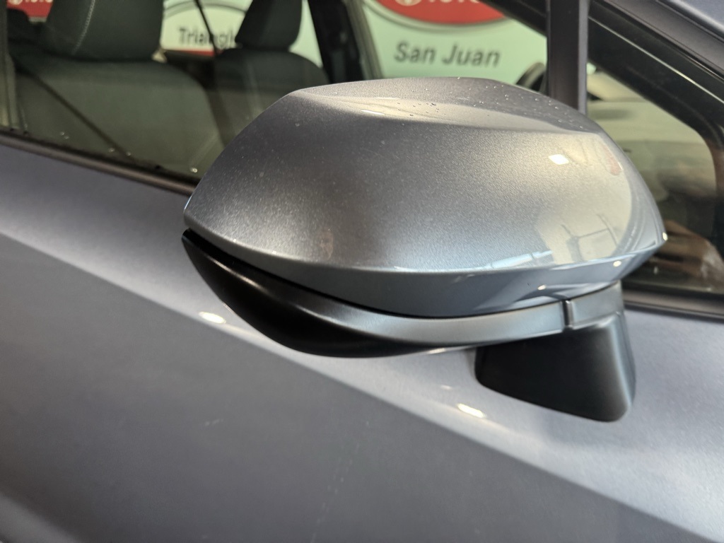 2025 Toyota Corolla SE photo 8