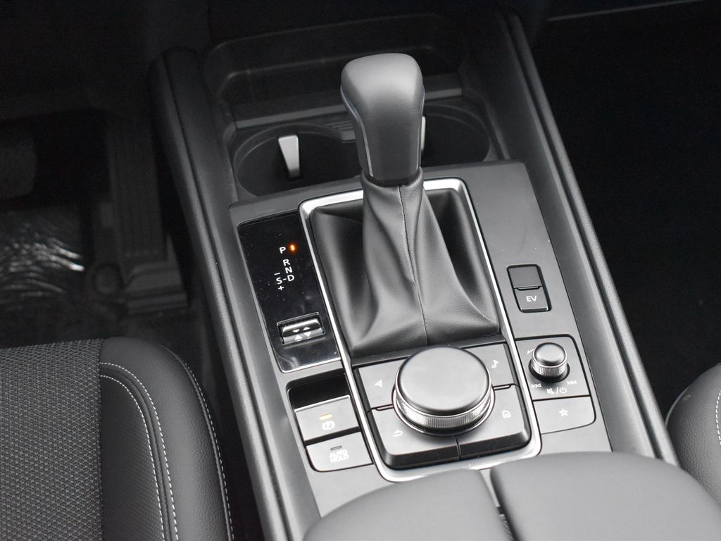 2025 Mazda CX-50 Preferred photo 17