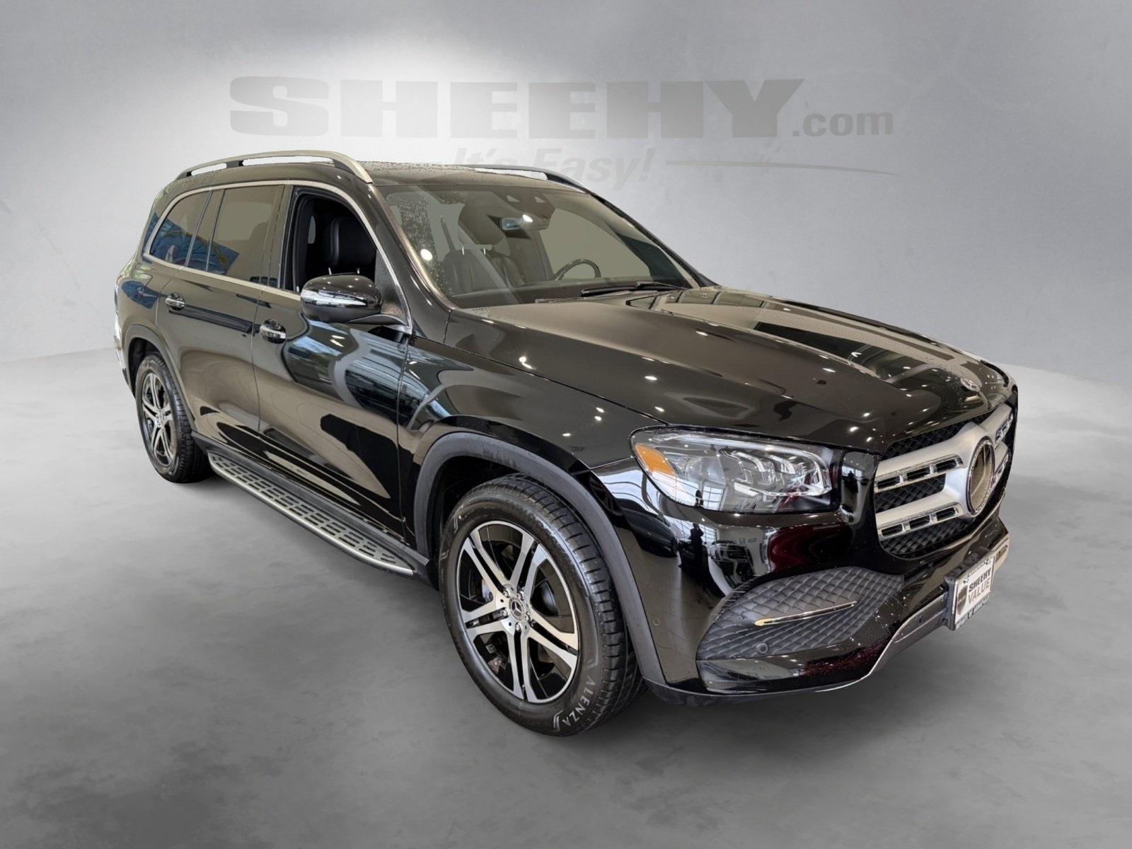 2022 Mercedes Benz GLS 450 4MATIC photo 2