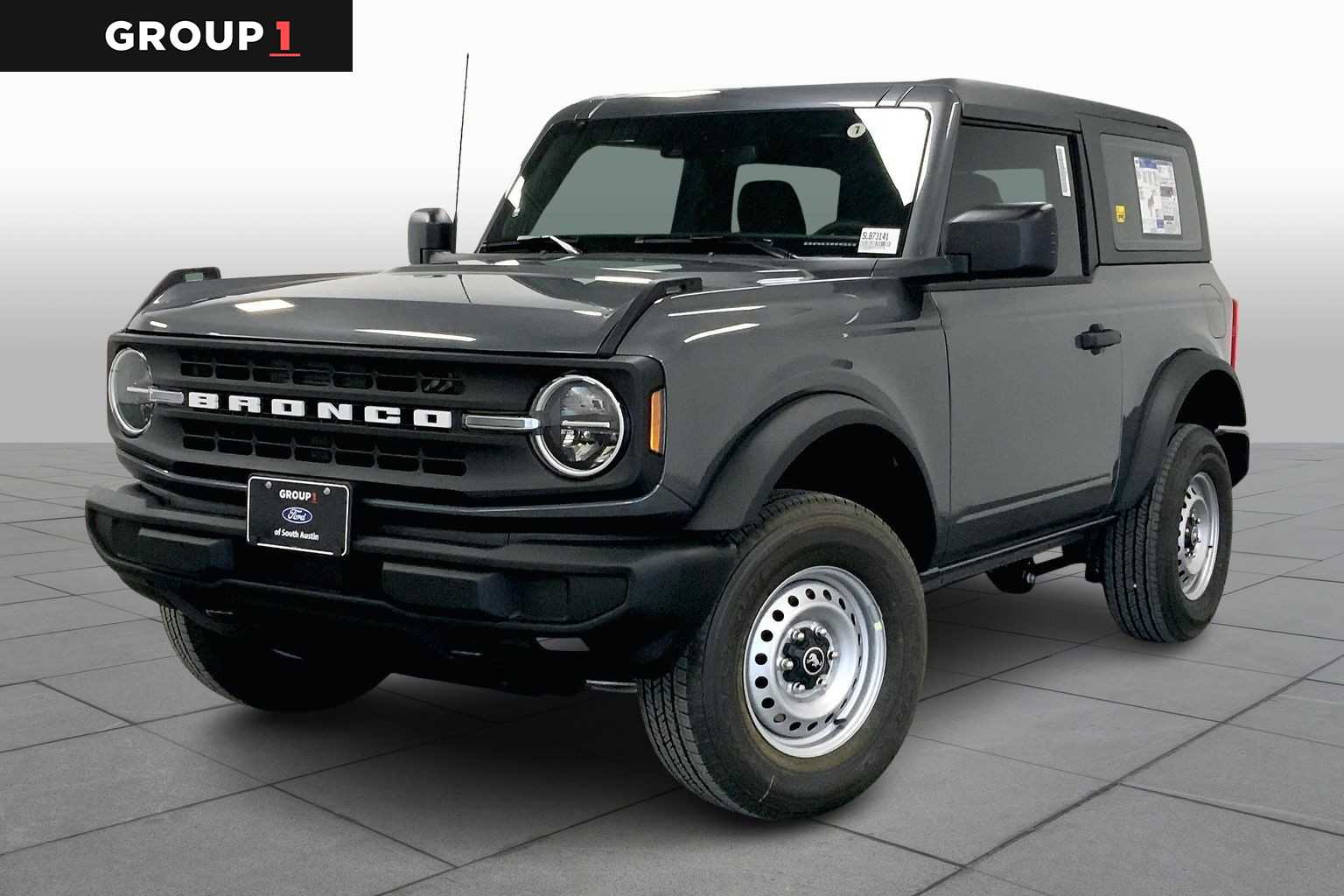 2025 Ford Bronco 2-Door Base's photo
