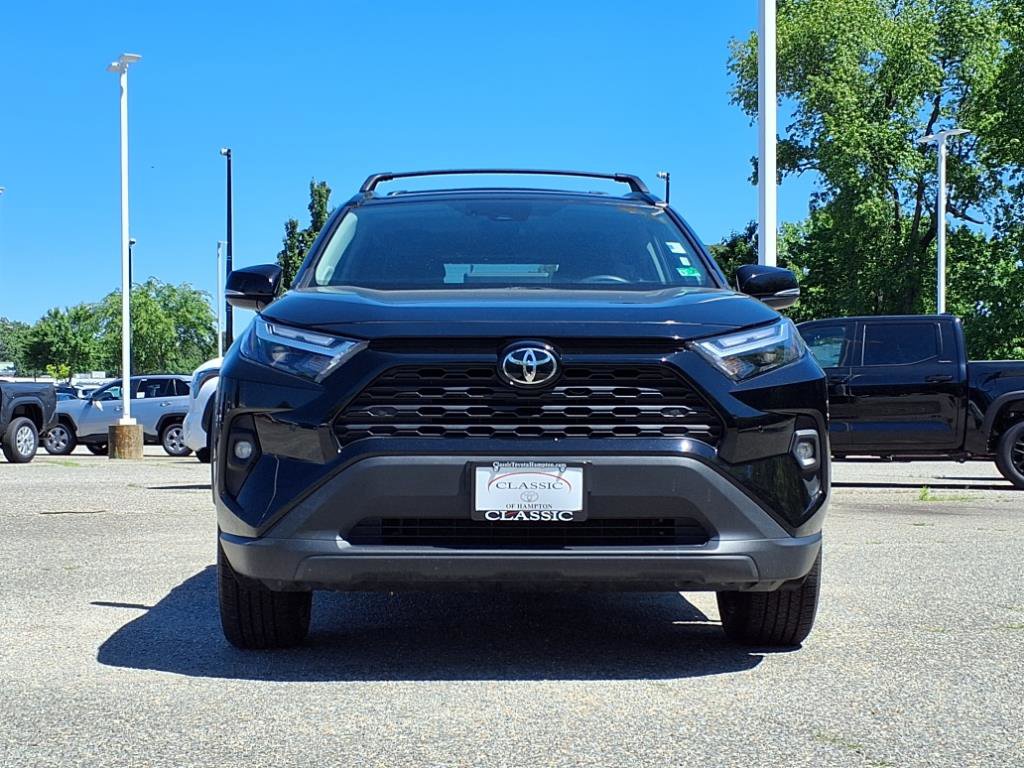 2024 Toyota RAV4 XLE Premium photo 3