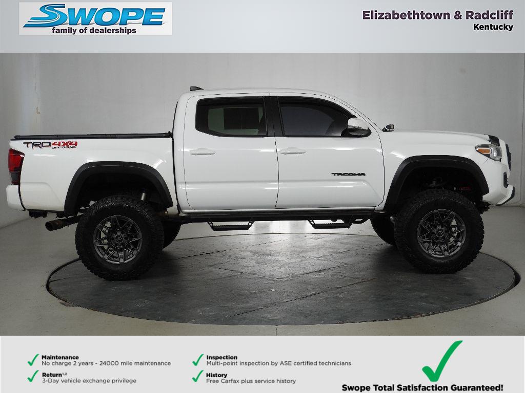 2019 Toyota Tacoma TRD photo 2