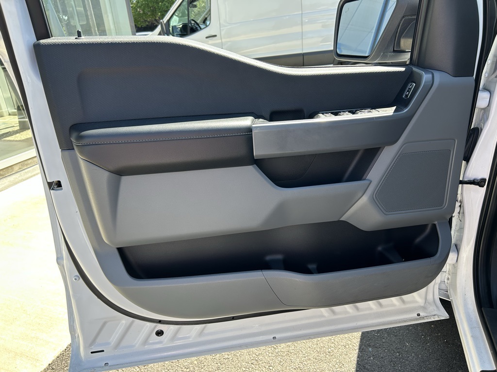 2022 Ford F-150 XL photo 10