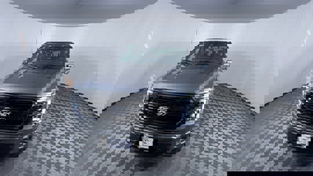 2025 Ford F-150 Lariat photo 3