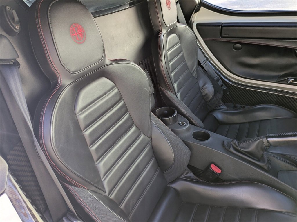 2016 Alfa Romeo 4C Coupe photo 20