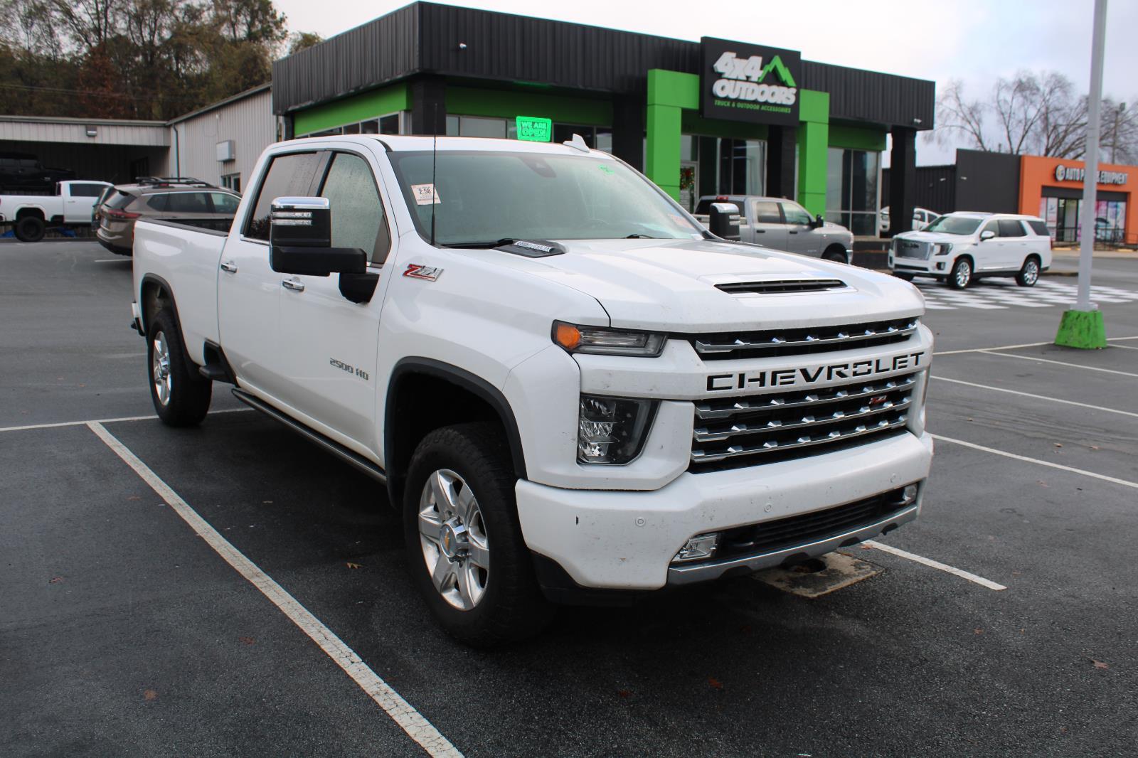 2022 Chevrolet Silverado 2500HD LTZ photo 3