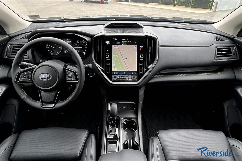 2025 Subaru Ascent Onyx Edition Touring photo 3