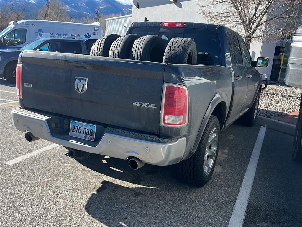 2018 Ram 1500 Laramie photo 3